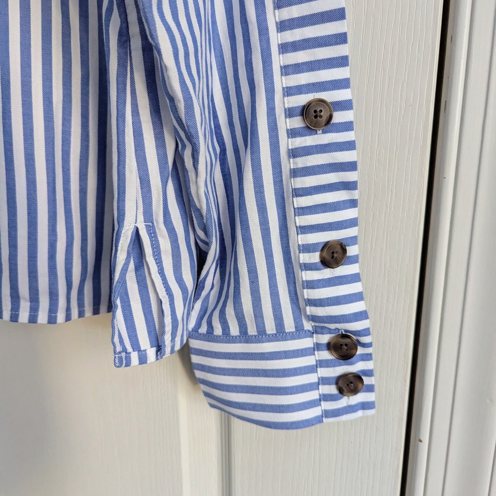 LOFT Blue and White Striped Top - Picture 4 of 5